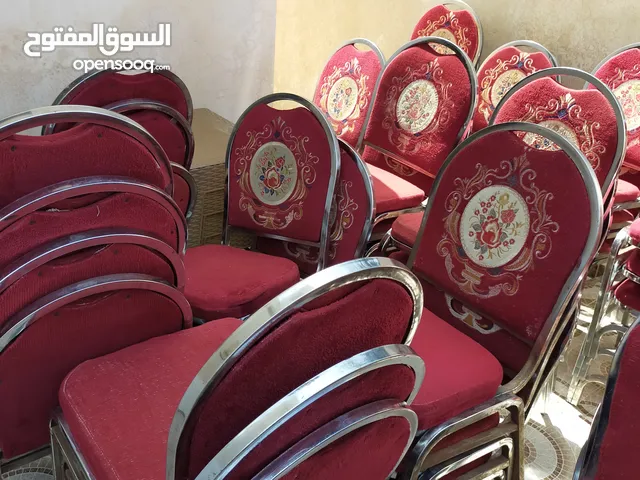 للبيع كراسي كروم مستعملة بحالة ممتازة