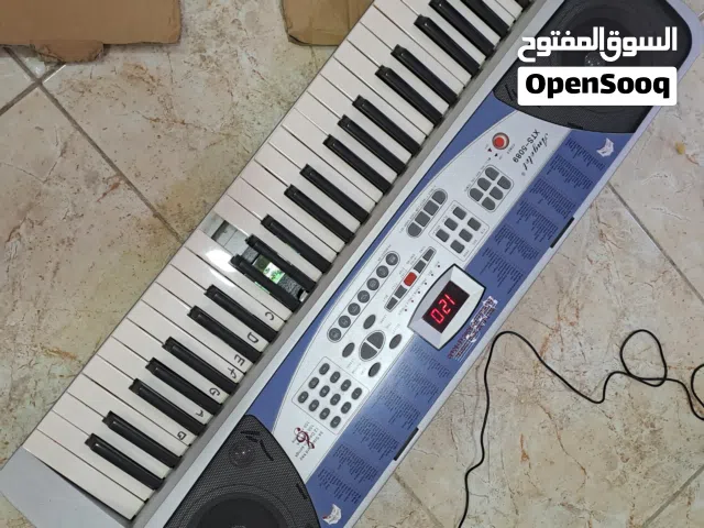 بيانو للبيع