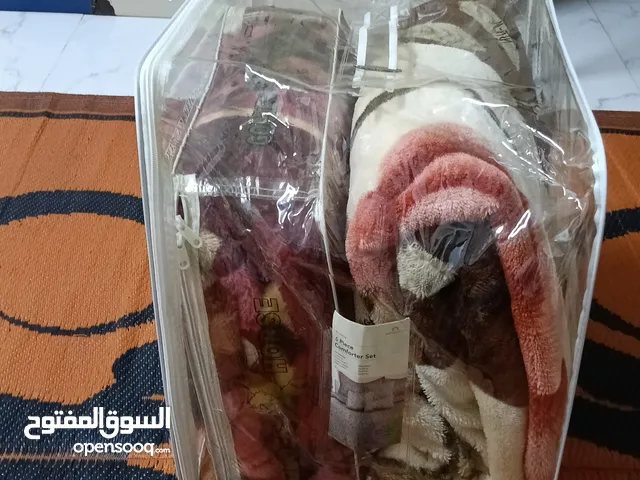 بطانيات اثنين