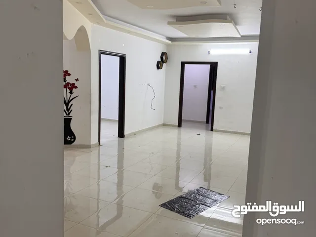 شقة ارضية للبيع