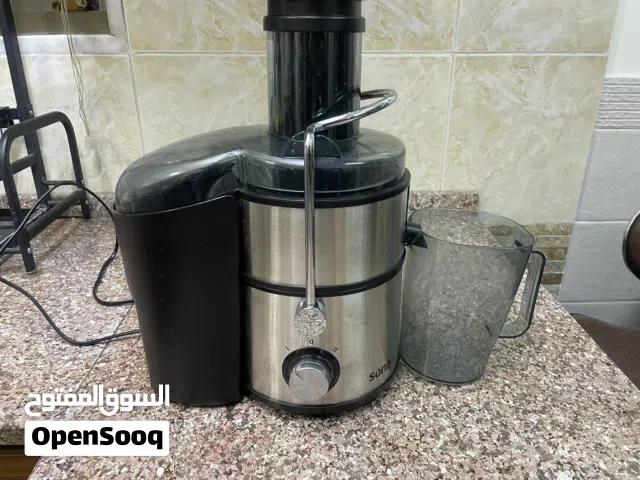 عصاره فواكه وجزر نوع سونا