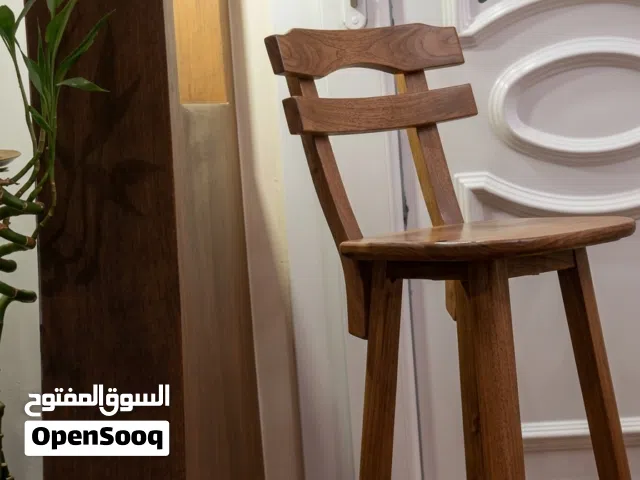 كرسي بار خشبي بطول 1متر من خشب عالي الجوده (ملاحظه السعر قابل لي المساومه)
