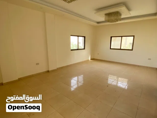 Building for Sale in Madaba Hanina