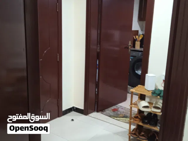 شقه مفروشه