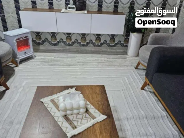 ميز بلازمه مع طبله وسطيه