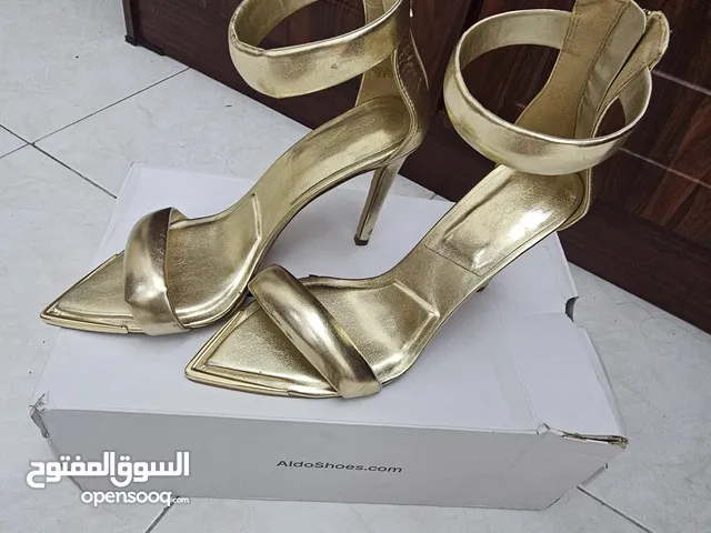 Heels .. Aldo .. Brand New