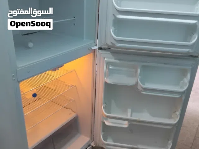 ثلاجة للبيع فريجدير أمريكي 16 قدم استعمال خفيف معا التوصيل والكفاله