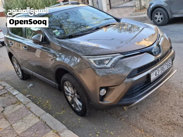 تويوتا راف فور 2017 Limited هايبرد مرخصة بحالة جيدة مع مواصفات أوروبية