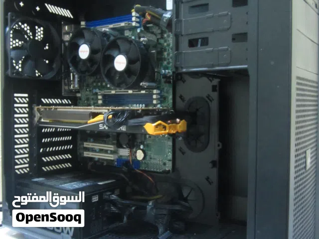 Workstation : Xeon E5620 + R9 290x + 32GB RAM