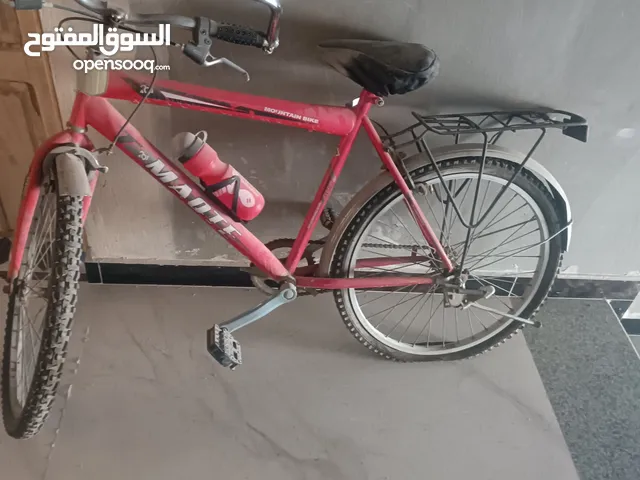 دراجة هوائية جنط 26 بحالة جيدة جداً