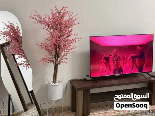 غرفه مع صاله مدخل خاص مفروشه