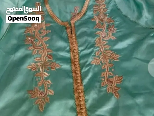 en somple taille L  80 dh o 9eftan 60 dh