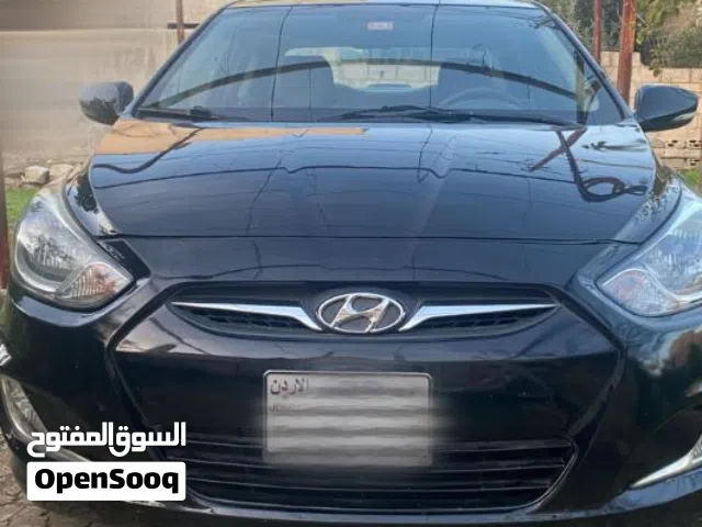 2015 Hyundai Accent Standard
