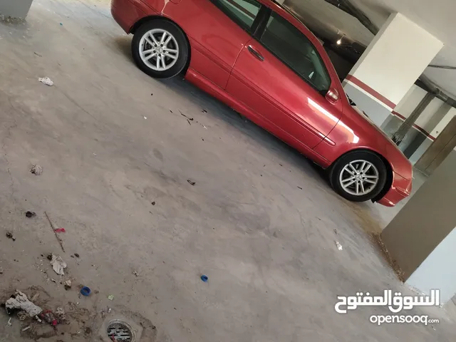 مرسيدس C200 وارد غرغور مخزنه بحاله ممتازه جدا