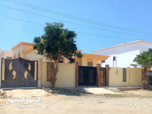 340 m2 More than 6 bedrooms Villa for Sale in Benghazi Al-Hijaz st.