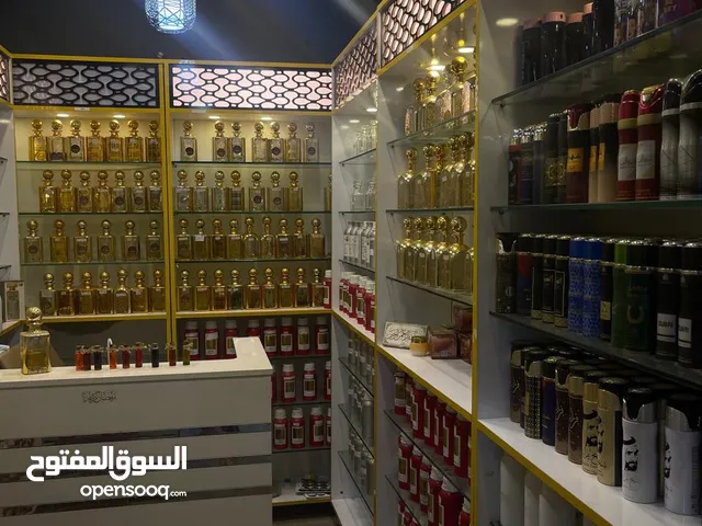 عطور زيتيه أمراتيه وفرنسيه وأردنيه معتقه