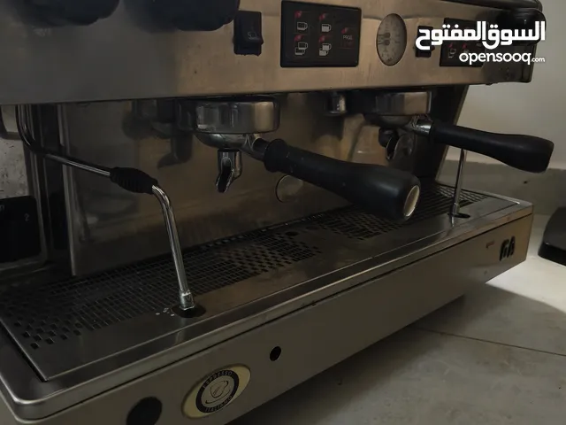 باريستا ايطالي wega بحاله ممتازه