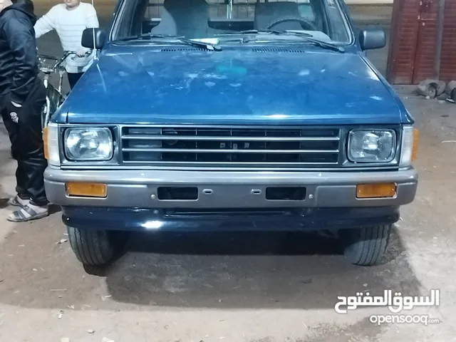 Toyota Hilux 1988 in Bani Walid