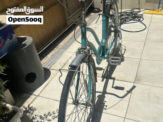 السلام عليكم بايسكل سياحي للبيع من شركه AGENDA مكفول موديل2014 السعر 90الف وبي مجال  الرقم بي بس وات