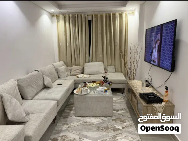 طقم كنب وثلاجة