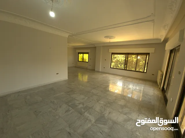 400 m2 4 Bedrooms Apartments for Rent in Amman Um Uthaiena