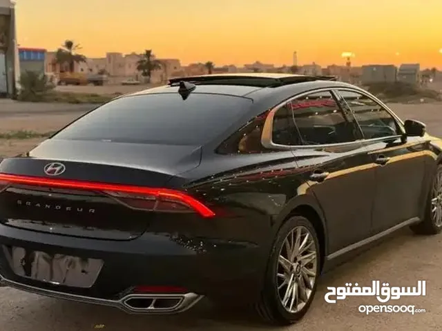 Used Hyundai Azera in Qurayyat