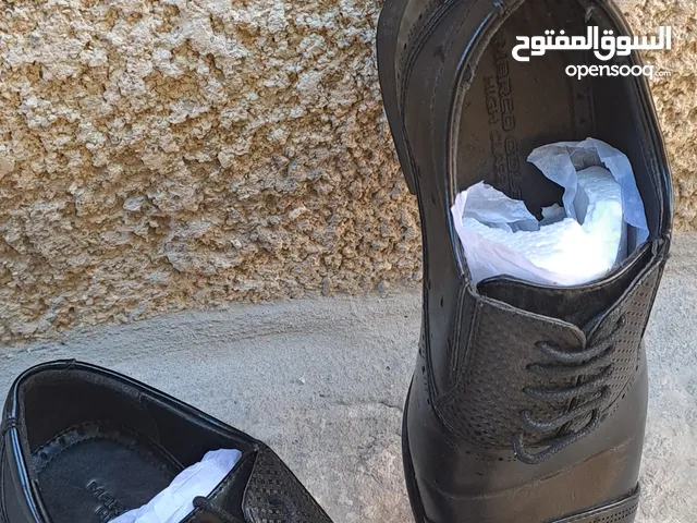 كندرة رسمية جديدة بالكرتونة للمناسبات الرسمية