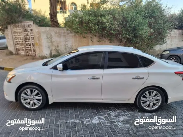 Nissan sentra 1.8 USA White and good number