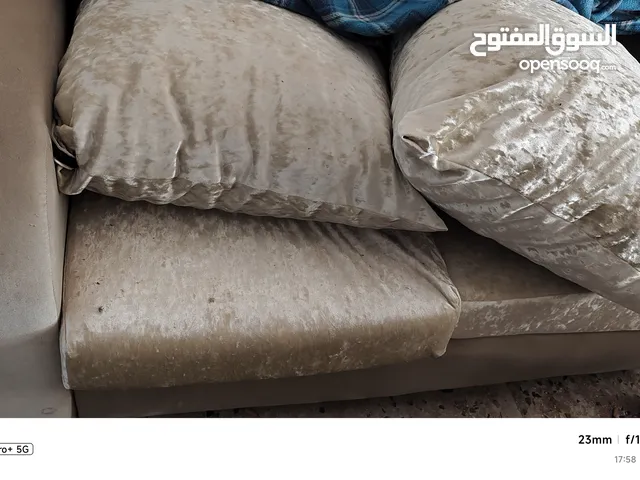 صالون مستعمل بحالة جيده