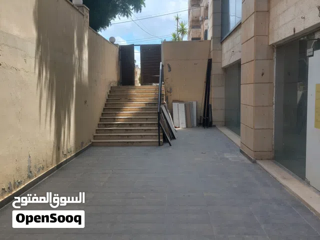 معرض/ قاعة تابعة لفندق في منطقة الجاردنز للإيجار