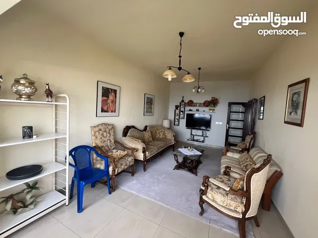 شقة مفروشة للأجار في منطقة عمشيت جبيل عالاتوستراد