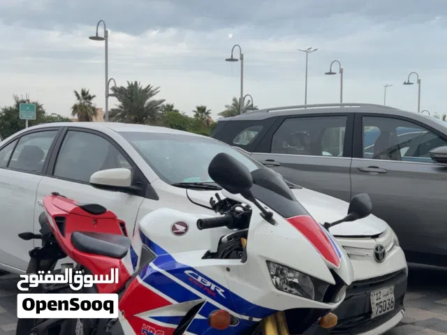 Honda 600rr للبيع