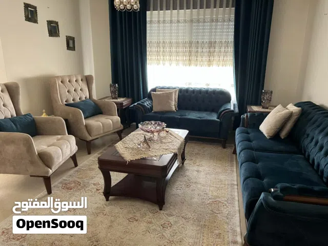 كنب ثقيل الشراء ب 950 اعتبار انو جديد غير مستعمل
