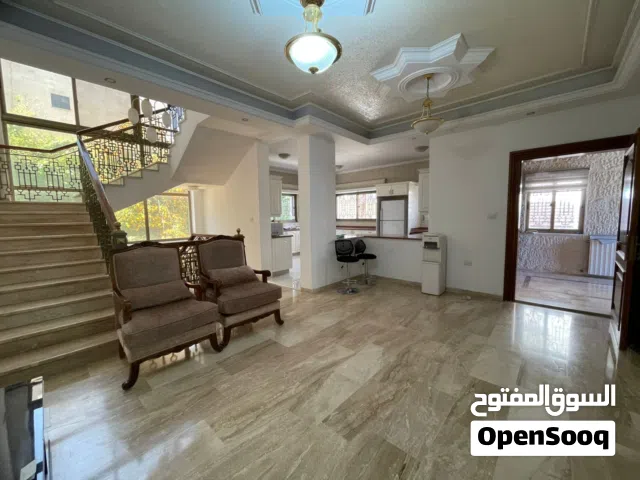 420 m2 5 Bedrooms Villa for Rent in Amman Deir Ghbar