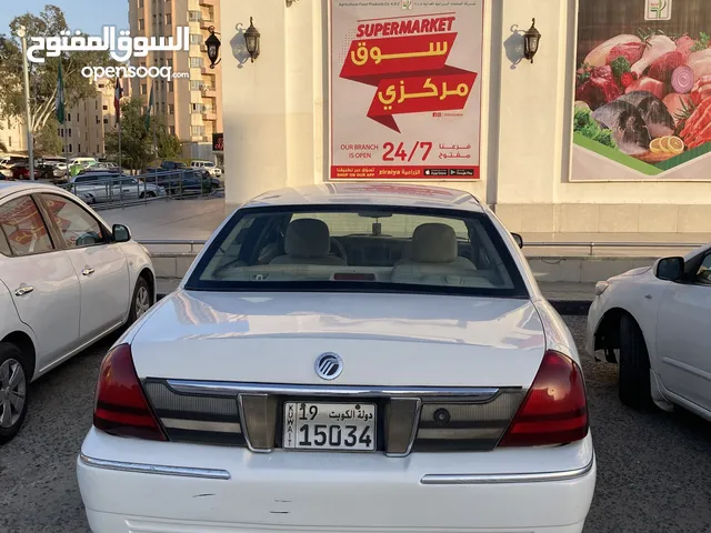 Used Ford Crown Victoria in Hawally