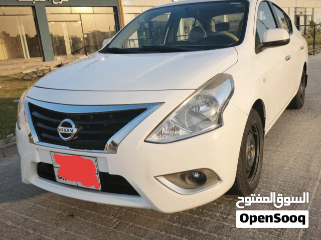 2021 نيسان صني Standard