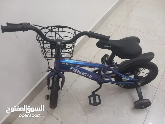 دراجة هوائية للاطفال شبه جديده للبيع بسبب السفر