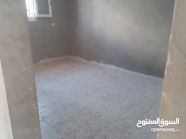 110 m2 2 Bedrooms Townhouse for Rent in Tripoli Tajura