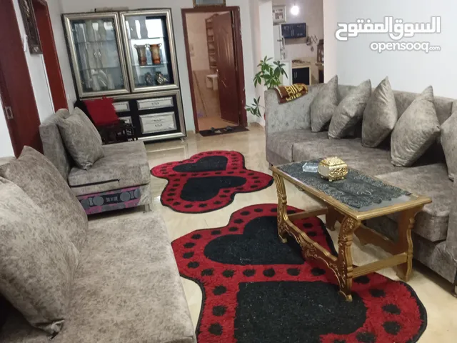 شقة كبيرة للبيع ب 175الف مساحتها 154 متر بطريق المطار شارع الخلاطات