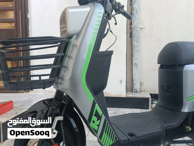 دراجة شحن مستعمله شهرين r7