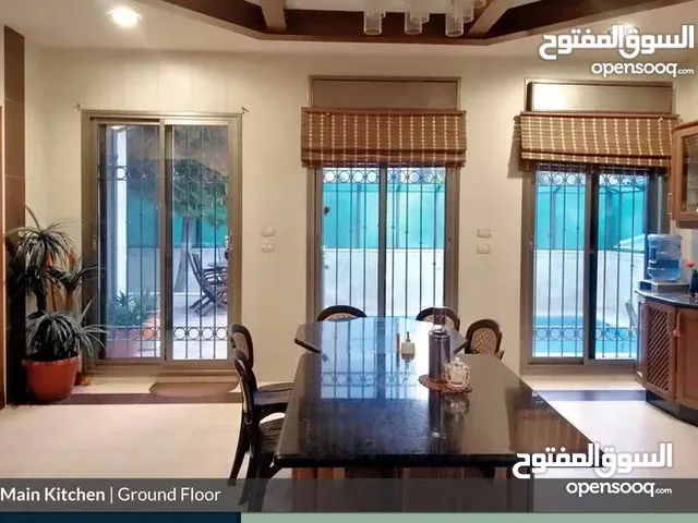 870 m2 5 Bedrooms Villa for Sale in Amman Al Kursi