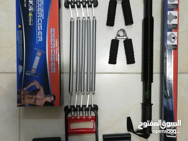 بكج تمارين المقاومه الرياضي 4 قطع ادوات العاب مقاومه رياضي لشد الجسم و العضلات زنبركات عصا مقابض يد