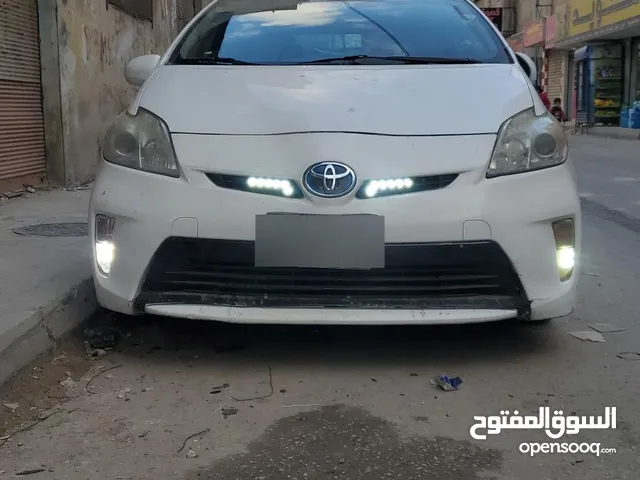 تويوتا بريوس 2014