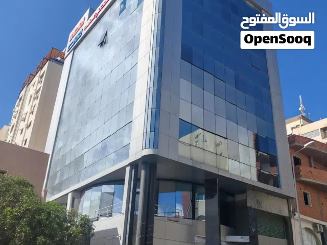 مبنئ خدمي و تجاري حديت لي الإيجار بسعر ممتاز جداً ومميز