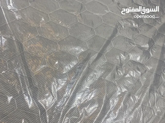 فرشة للبيع ضغط عالي جديدة لسا مغلفة لون رمادي 200&180 للبيع بداعي السفر