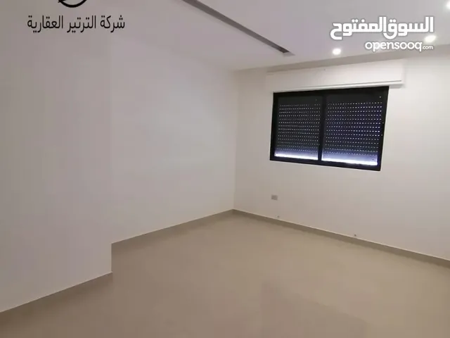 شقة مميزة للبيع طابق اول وسط مساحة 86م2 بمنطقه ابو علندا