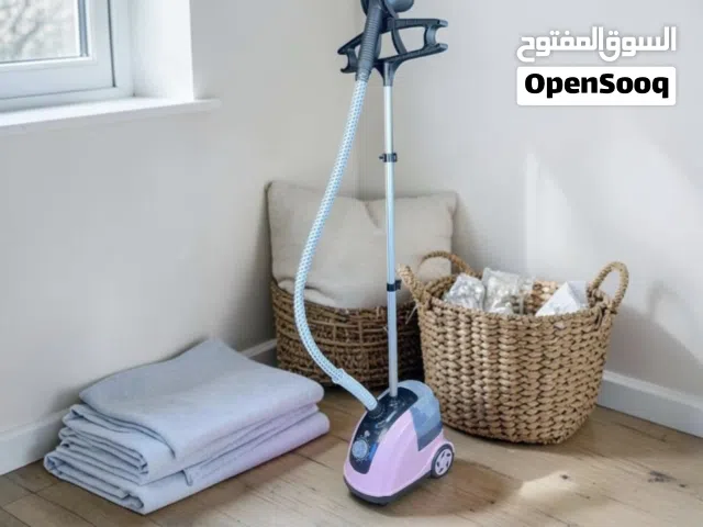 عبت من وقفة الكوي وطاولات الكوي الليتأخذ مساحة كبيرة؟ جبنالك مكواة البخار العمودية الجبارة بقوة 180