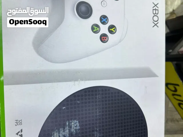 xbox series s like new with 2 controller
