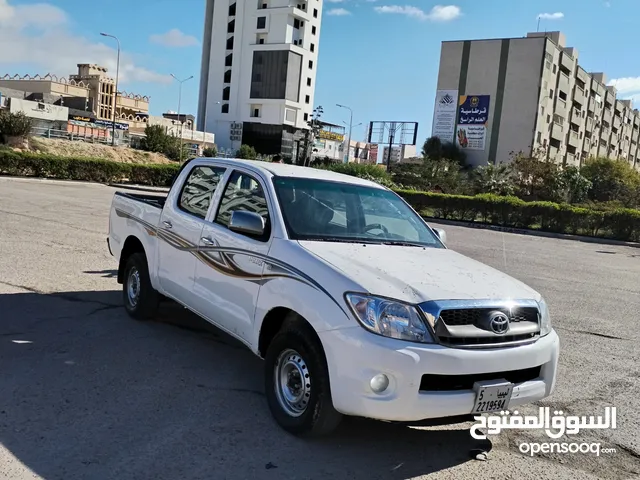 Used Toyota Hilux in Benghazi