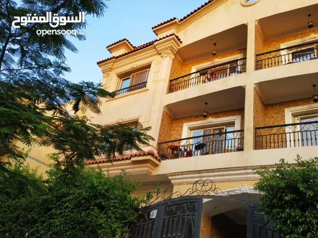 200 m2 3 Bedrooms Apartments for Rent in Giza Sheikh Zayed